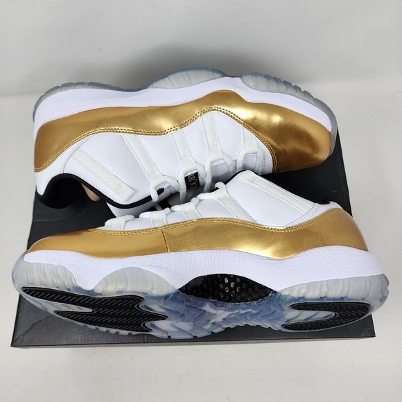 Jordan 11 Low Retro White Metallic Gold Coin Closing Ceremony Mens 10 528895-103